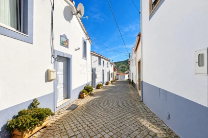 Moradia T2 para Venda em Pessegueiro