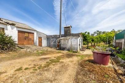 Terreno para Venda em Casais e Alviobeira
