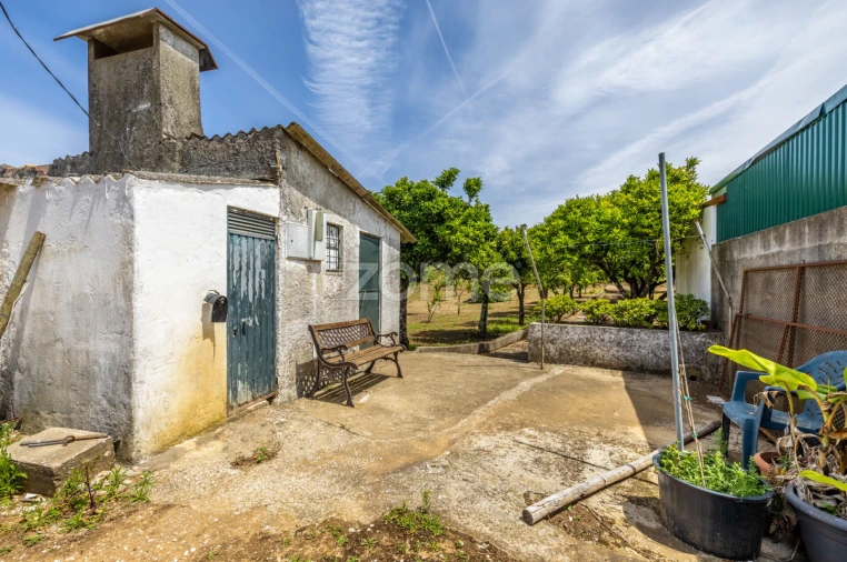 Terreno para Venda em Casais e Alviobeira Foto 12