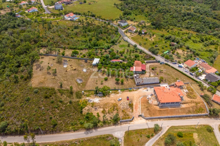 Terreno para Venda em Casais e Alviobeira Foto 18