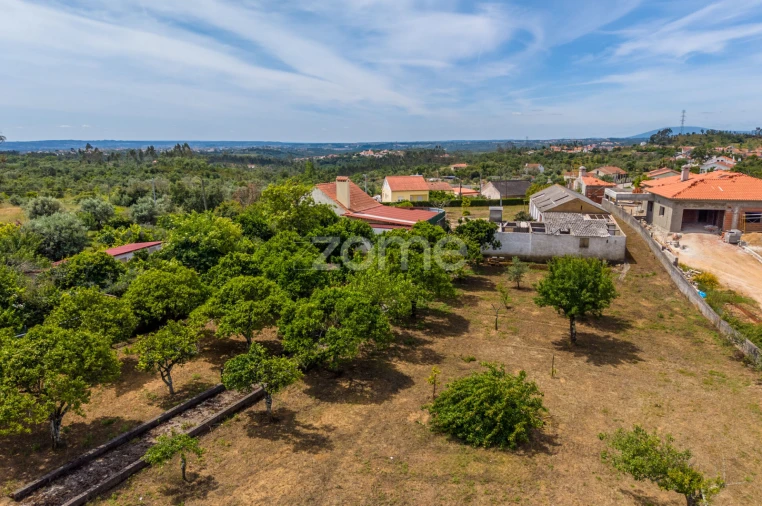 Terreno para Venda em Casais e Alviobeira Foto 33