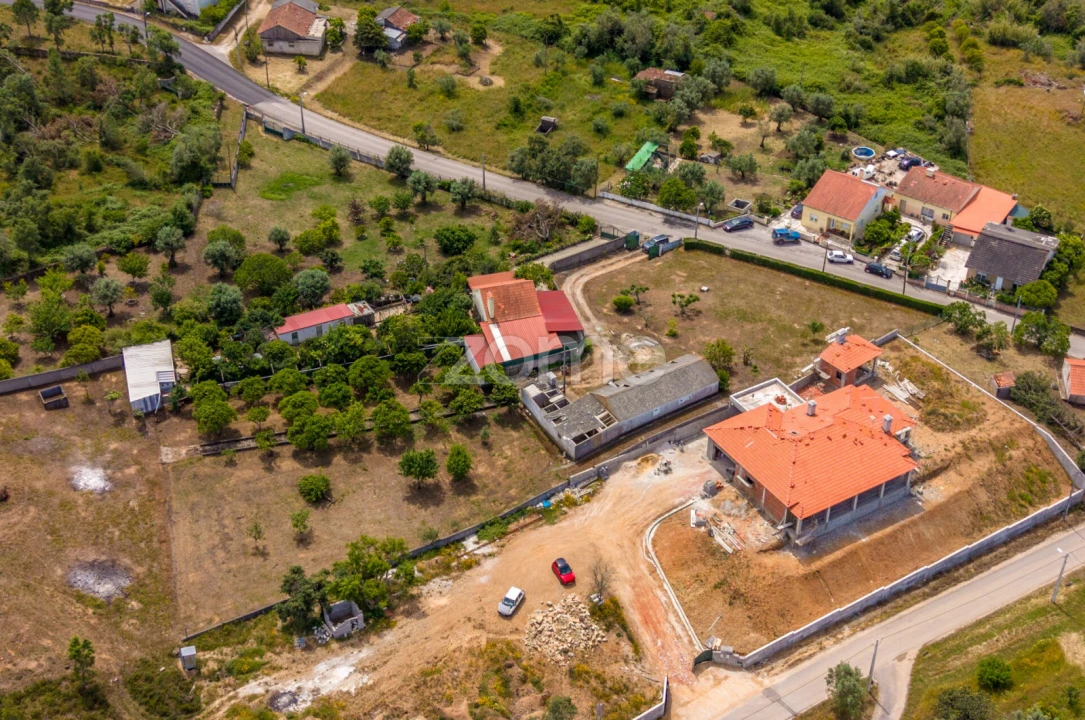 Terreno para Venda em Casais e Alviobeira Foto 21