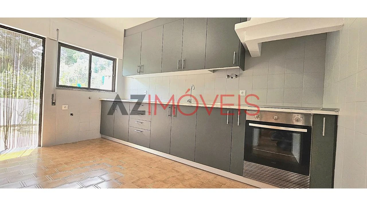 Apartamento T3 para Venda em Abrantes (São Vicente e São João) e Alferrarede Foto 1