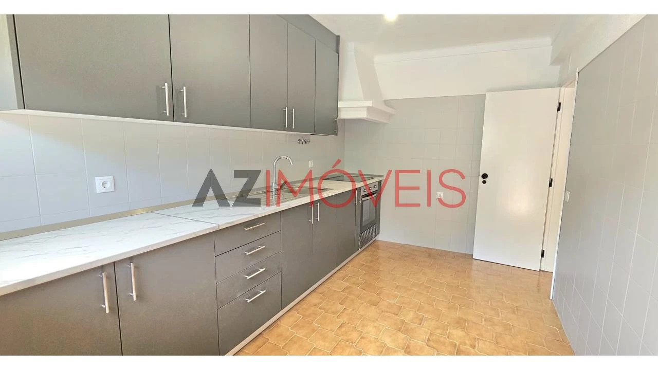 Apartamento T3 para Venda em Abrantes (São Vicente e São João) e Alferrarede Foto 2