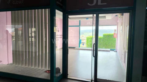 Loja para Venda em Vila Cova da Lixa e Borba de Godim