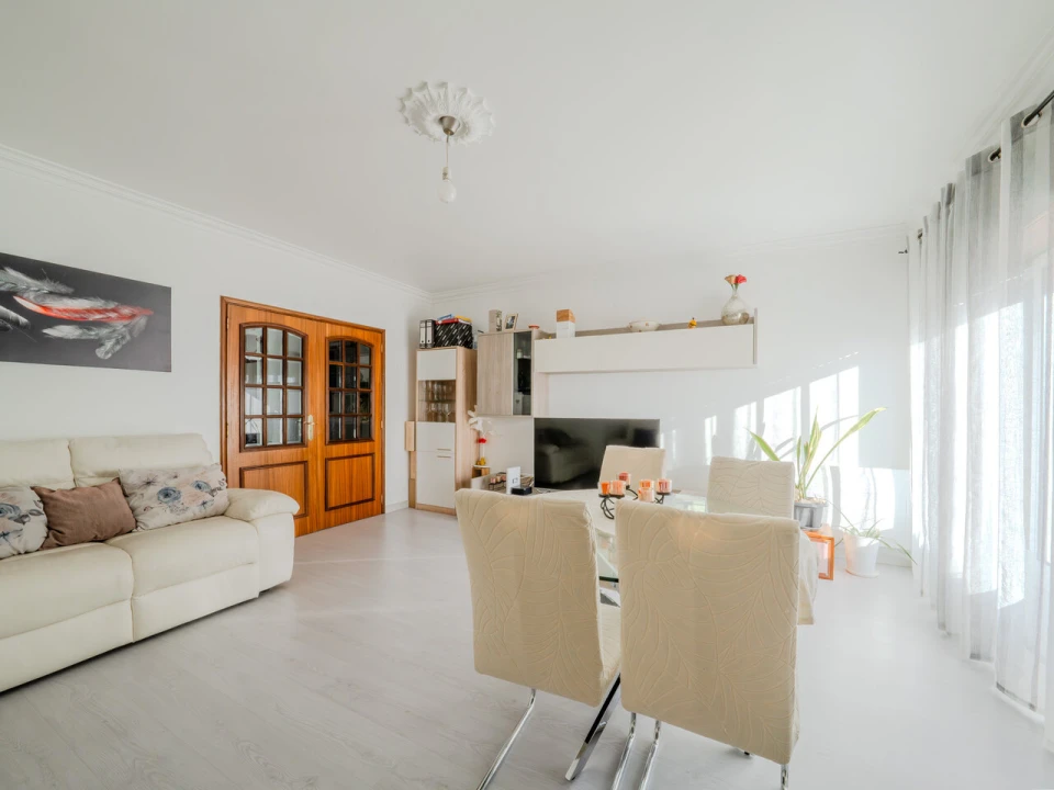 Apartamento T2 para Venda em Leiria, Pousos, Barreira e Cortes Foto 2