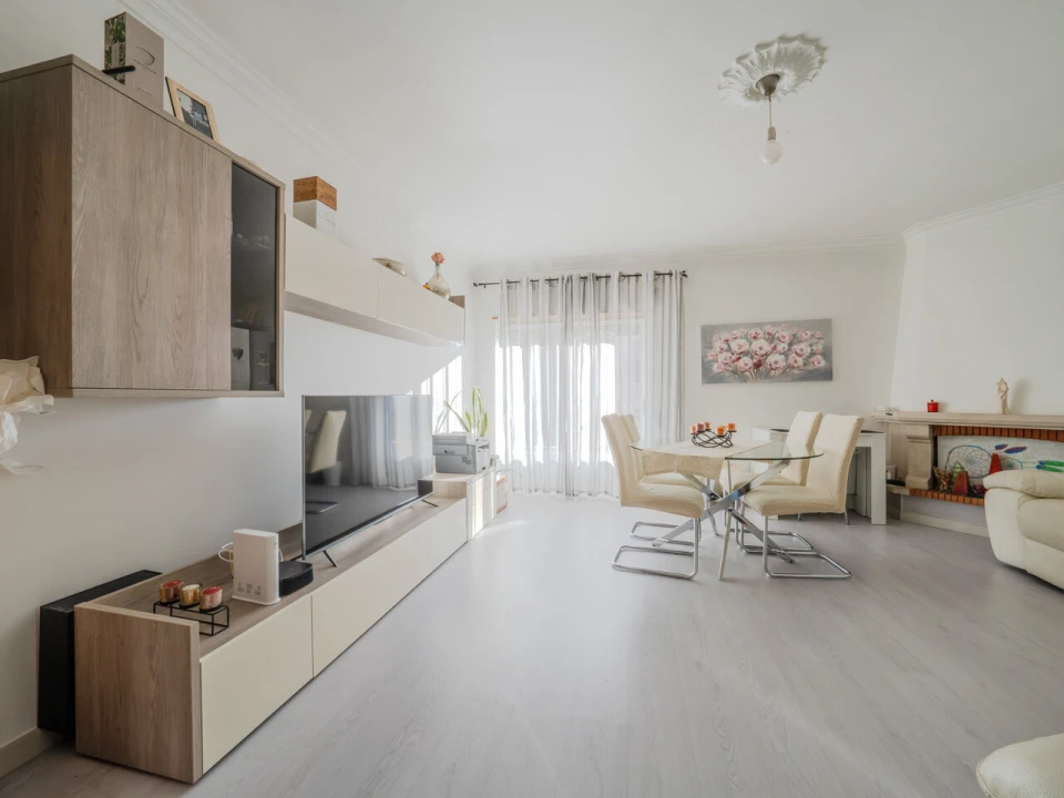 Apartamento T2 para Venda em Leiria, Pousos, Barreira e Cortes Foto 14