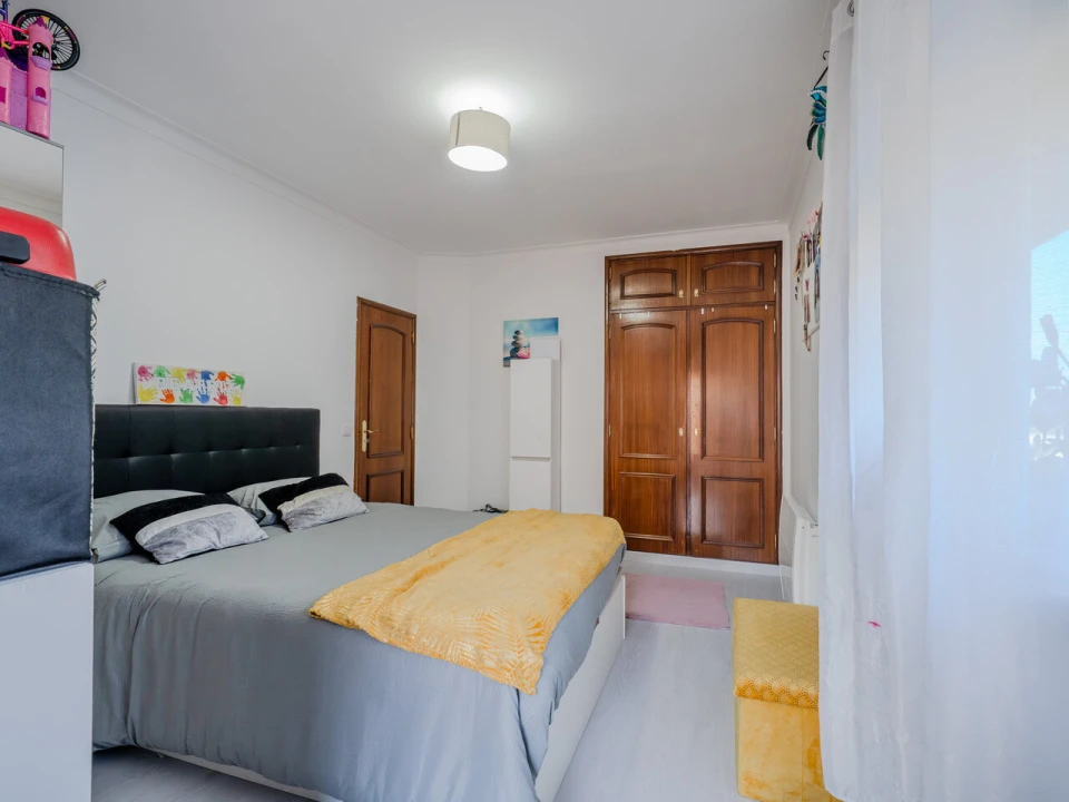 Apartamento T2 para Venda em Leiria, Pousos, Barreira e Cortes Foto 9