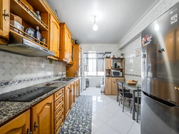 Apartamento T2 para Venda em Leiria, Pousos, Barreira e Cortes