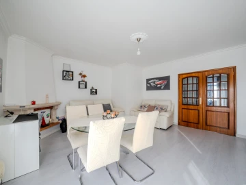 Apartamento T2 para Venda em Leiria, Pousos, Barreira e Cortes