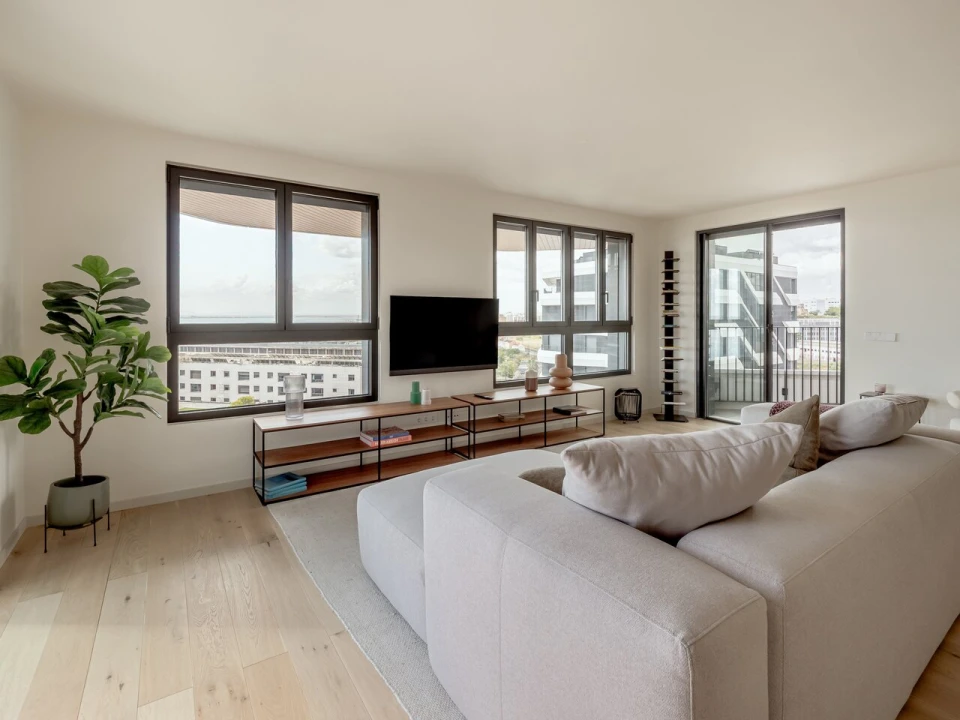 Apartamento T3 para Venda em Parque das Nações Foto 1