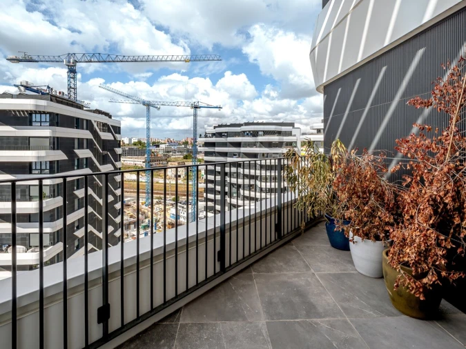 Apartamento T3 para Venda em Parque das Nações Foto 6