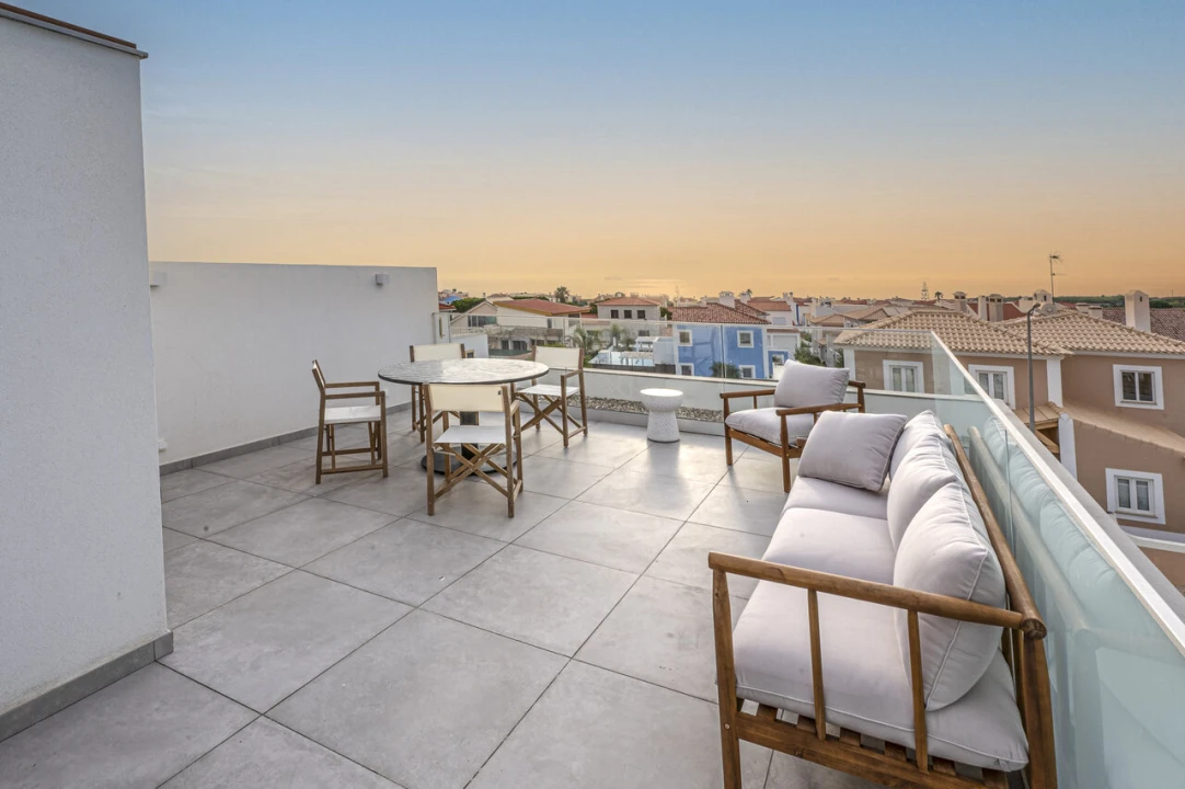 Apartamento T3 para Venda em Porto Covo Foto 1