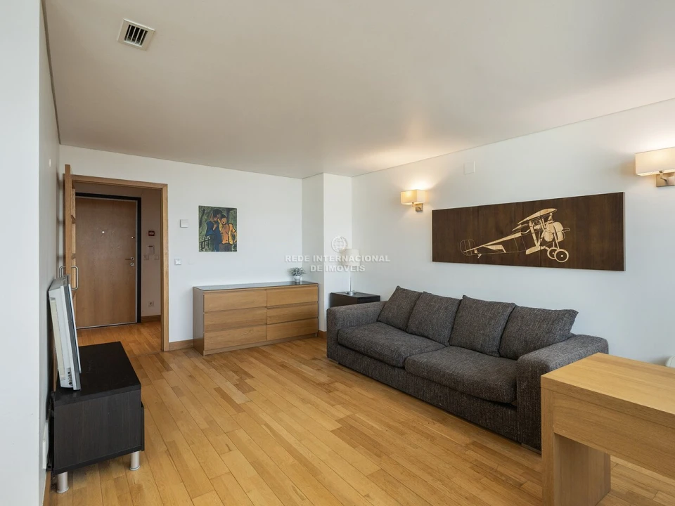 Apartamento T2 para Venda em Parque das Nações Foto 21