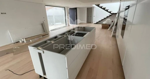 Moradia T4 para Venda em Canidelo