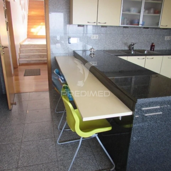 Moradia T6 para Venda em Valongo Foto 13