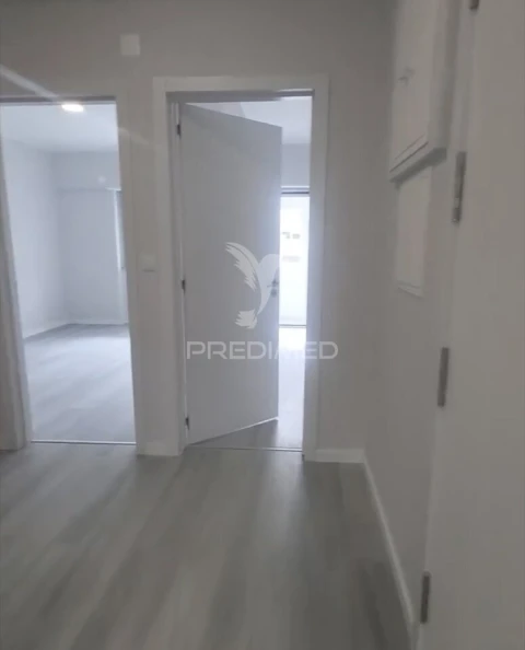 Apartamento T2 para Venda em Oeiras e São Julião da Barra, Paço de Arcos e Caxias