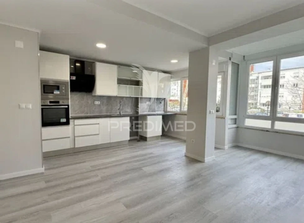 Apartamento T2 para Venda em Oeiras e São Julião da Barra, Paço de Arcos e Caxias Foto 8