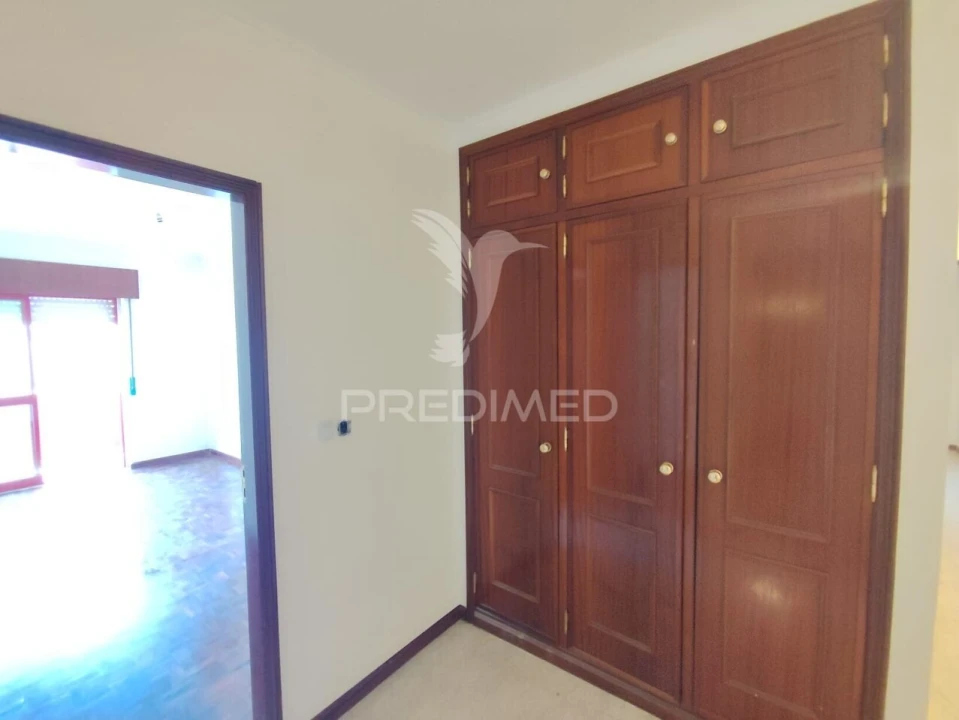 Apartamento T2 para Venda em Algueirão-Mem Martins Foto 30