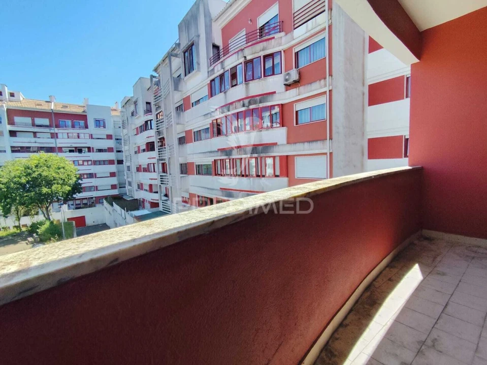 Apartamento T2 para Venda em Algueirão-Mem Martins Foto 27