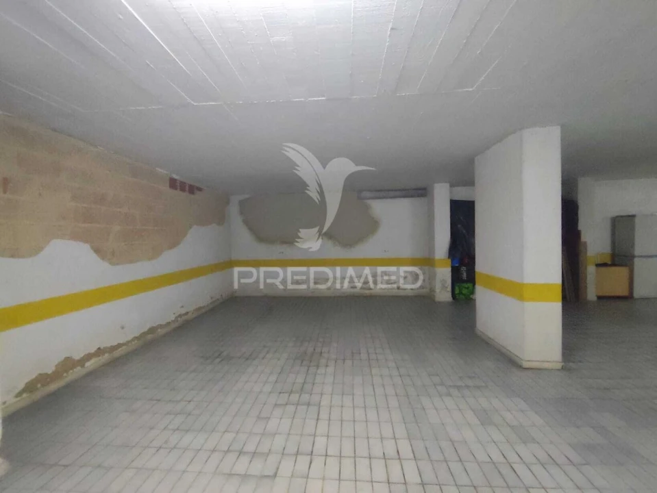 Apartamento T2 para Venda em Algueirão-Mem Martins Foto 38