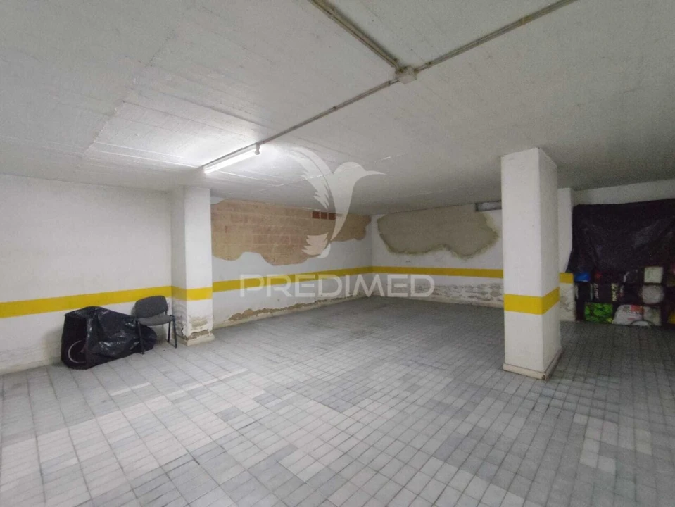 Apartamento T2 para Venda em Algueirão-Mem Martins Foto 37