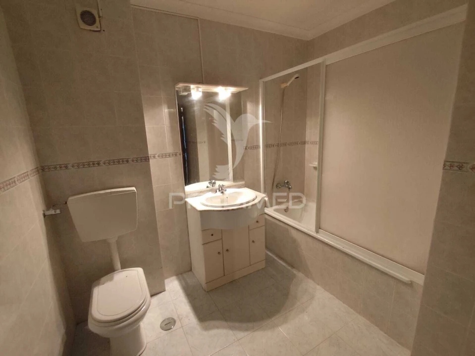 Apartamento T2 para Venda em Algueirão-Mem Martins Foto 31