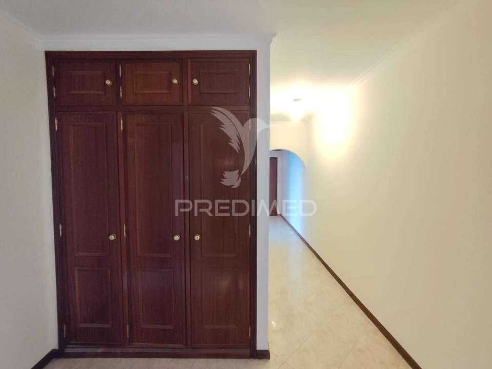 Apartamento T2 para Venda em Algueirão-Mem Martins Foto 29