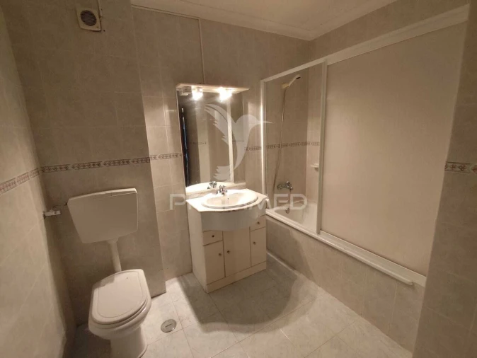 Apartamento T2 para Venda em Algueirão-Mem Martins Foto 34