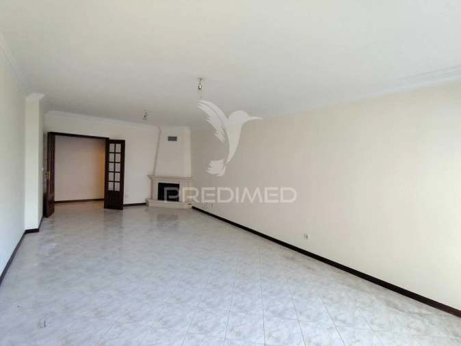 Apartamento T2 para Venda em Algueirão-Mem Martins Foto 10