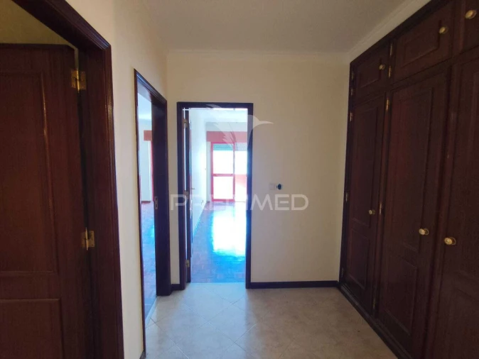 Apartamento T2 para Venda em Algueirão-Mem Martins Foto 32