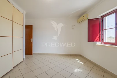 Moradia T4 para Venda em Reguengos de Monsaraz