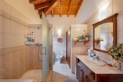 Quinta T14 para Venda em Lagos (São Sebastião e Santa Maria)