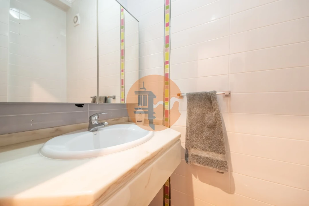 Apartamento T3 para Venda em Vila Real de Santo Antonio Foto 16
