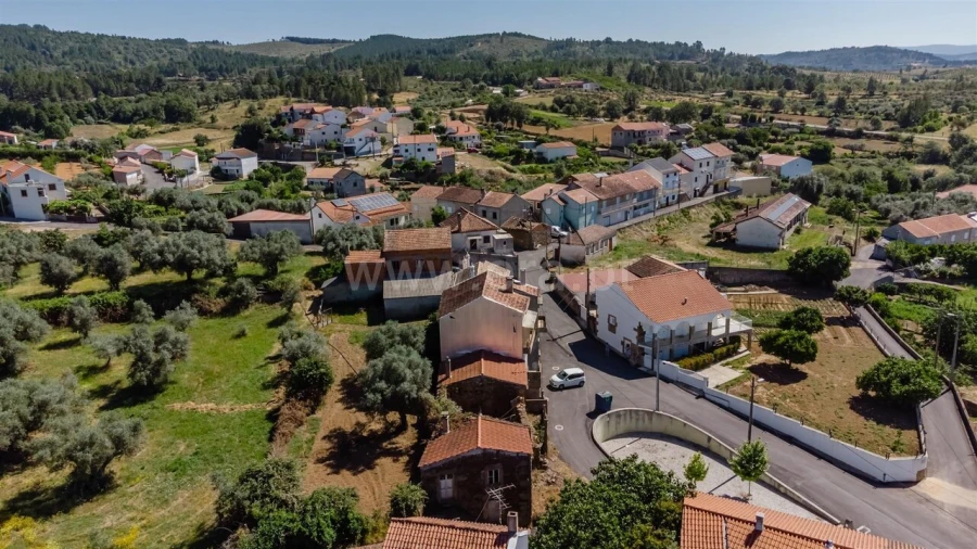 Moradia T1 para Venda em Três Povos Foto 17
