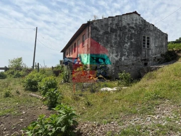 Moradia T3 para Venda em Vila Verde e Barbudo