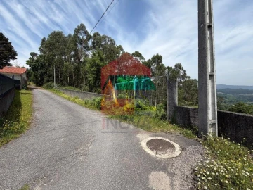 Moradia T3 para Venda em Vila Verde e Barbudo