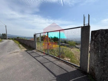 Moradia T3 para Venda em Vila Verde e Barbudo