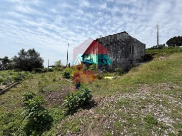 Moradia T3 para Venda em Vila Verde e Barbudo