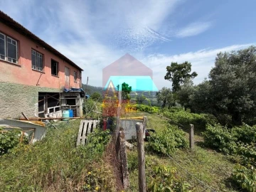 Moradia T3 para Venda em Vila Verde e Barbudo