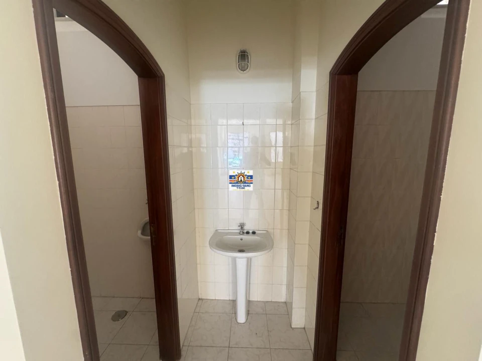 Prédio para Venda em Cacém e São Marcos Foto 9