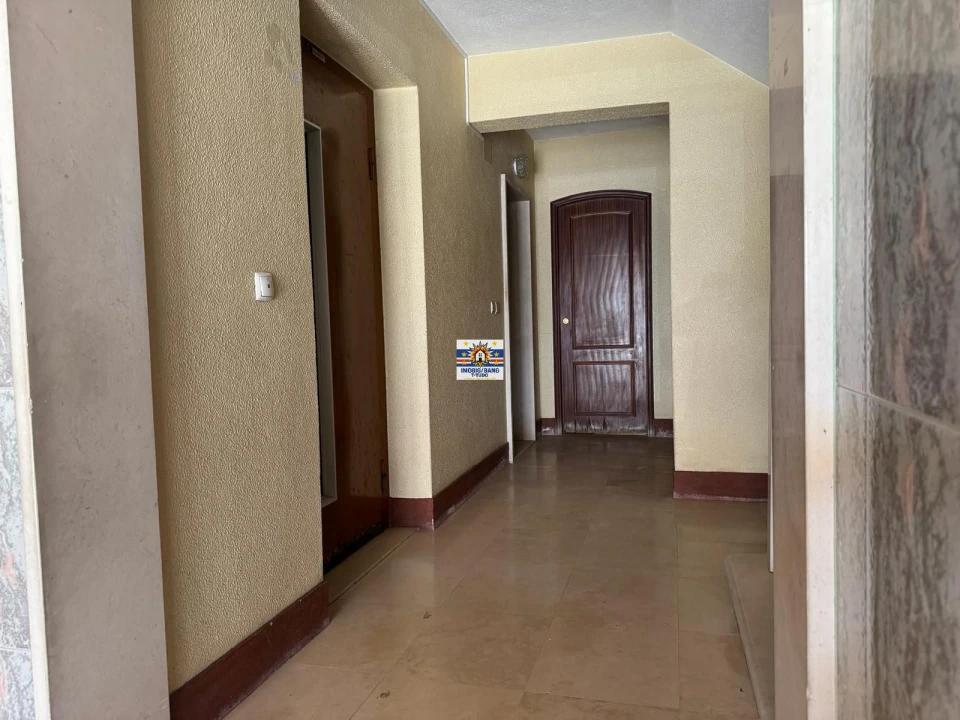 Prédio para Venda em Cacém e São Marcos Foto 15