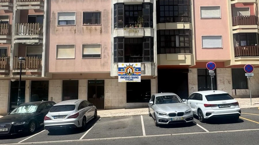 Prédio para Venda em Cacém e São Marcos