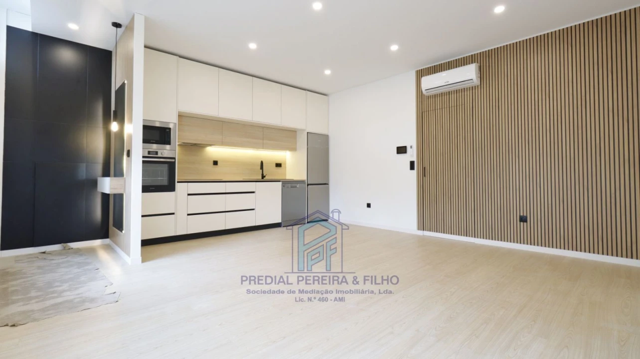 Apartamento T3 para Venda em Fânzeres e São Pedro da Cova Foto 1