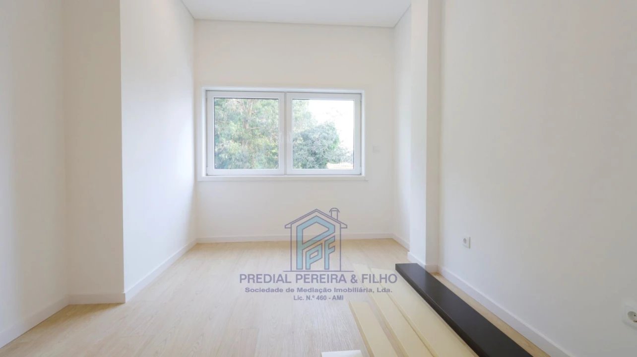 Apartamento T3 para Venda em Fânzeres e São Pedro da Cova Foto 15