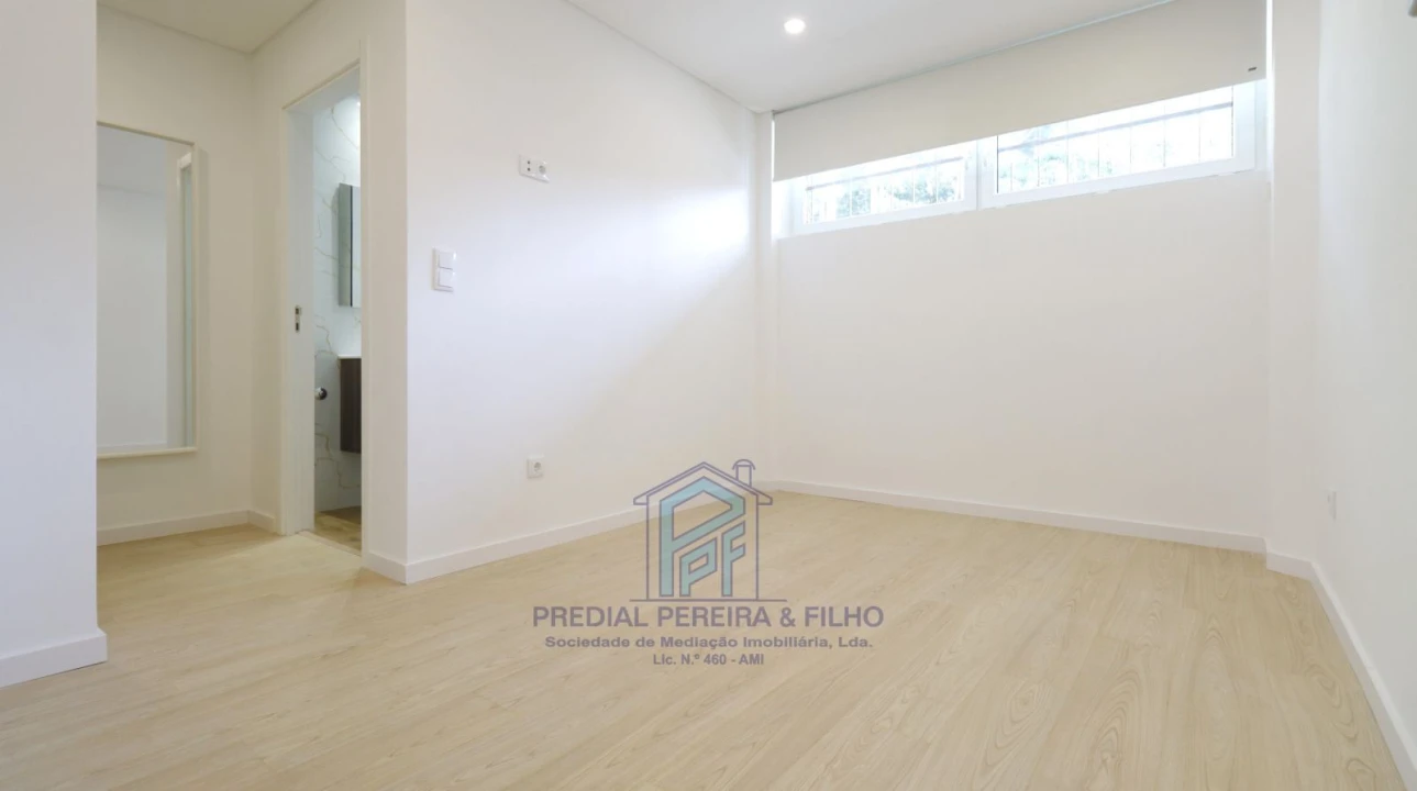 Apartamento T3 para Venda em Fânzeres e São Pedro da Cova Foto 22