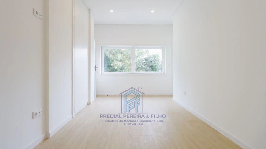 Apartamento T3 para Venda em Fânzeres e São Pedro da Cova Foto 10