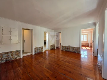 Apartamento T3 para Arrendamento em Estrela