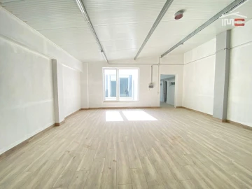 Armazém para Arrendamento em Baixa da Banheira e Vale da Amoreira