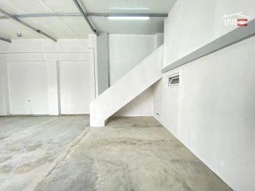 Armazém para Arrendamento em Baixa da Banheira e Vale da Amoreira